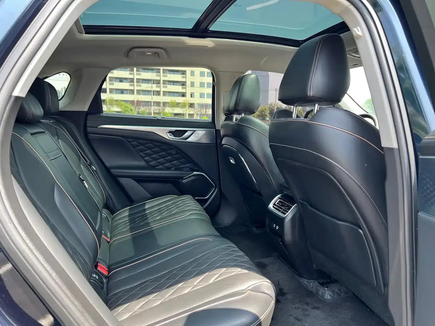 Wey brand Mocha 2021 2.0T 4WD Special Edition — миниатюра 9