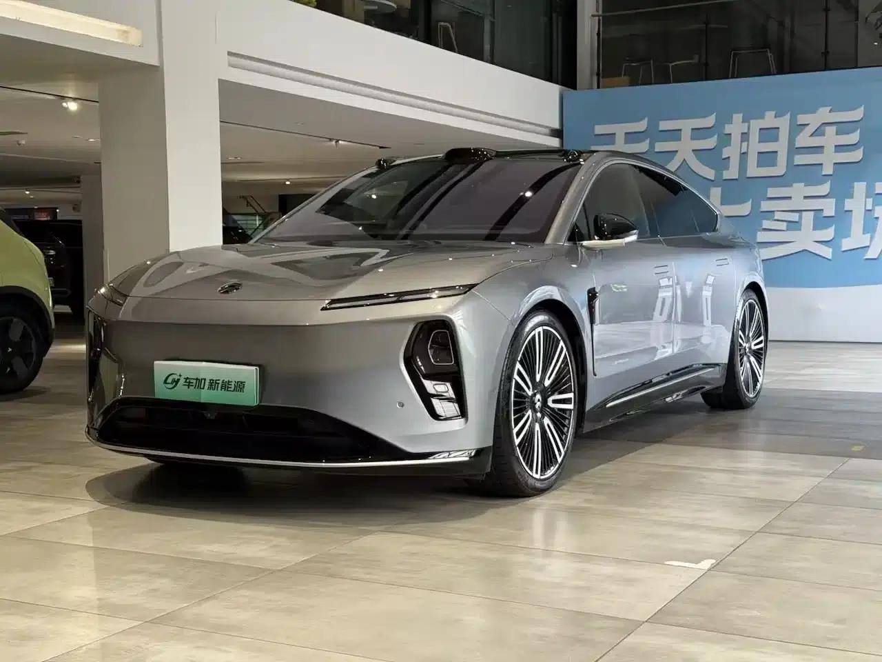 NIO ET9 2025 102kWh Signature Edition — миниатюра 1
