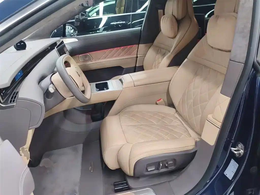 NIO ET9 2025 Model 102kWh First Edition Limited Edition — миниатюра 15