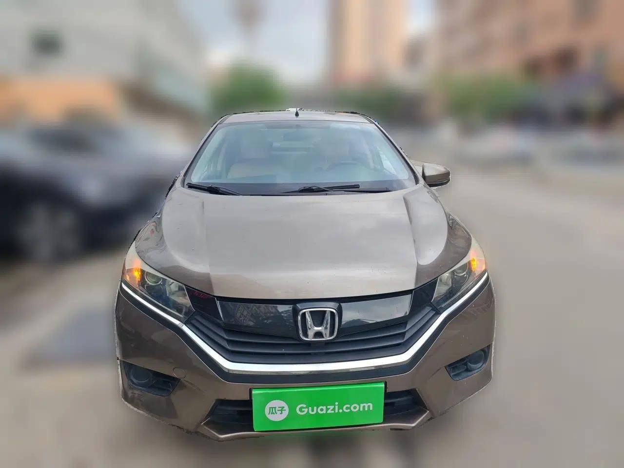Honda Greiz 2016 1.5L CVT Classic Edition — миниатюра 2