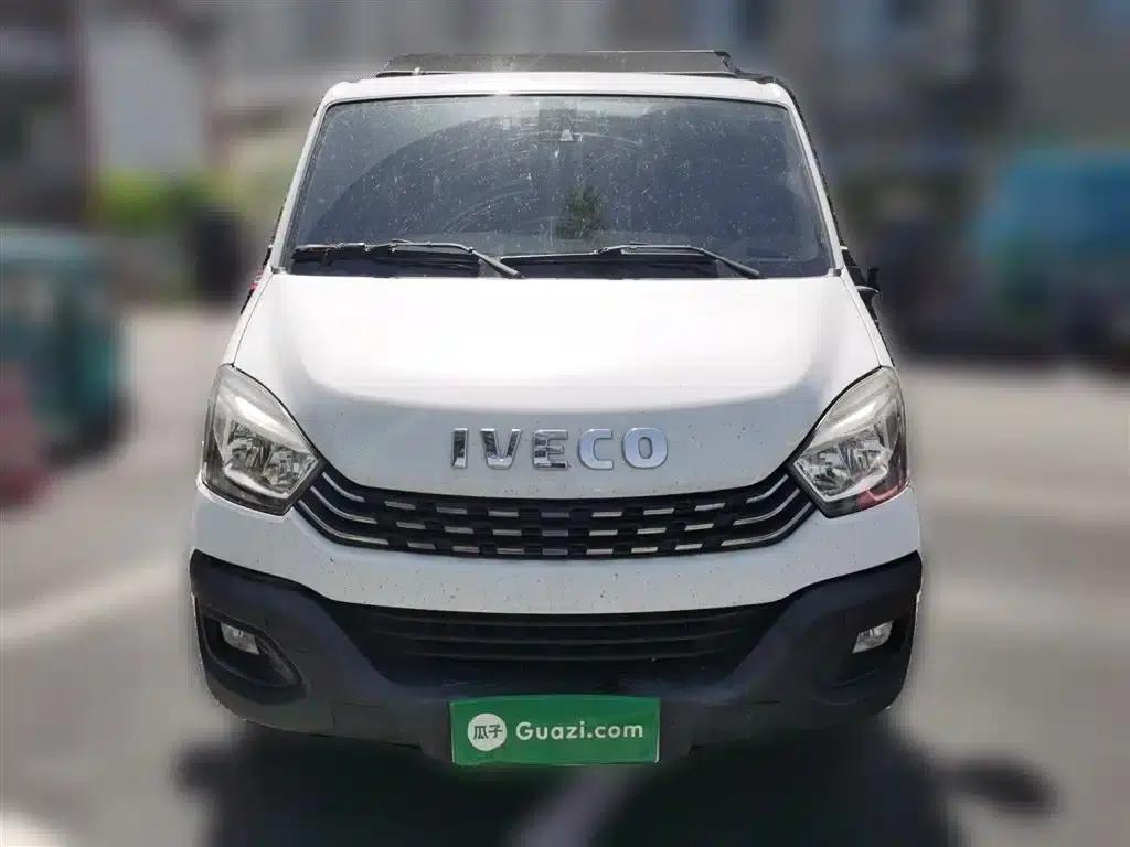 Iveco Daily 2021 3.0T Automatic Super Short Wheelbase Low Roof Side Sliding Door F1C — миниатюра 24
