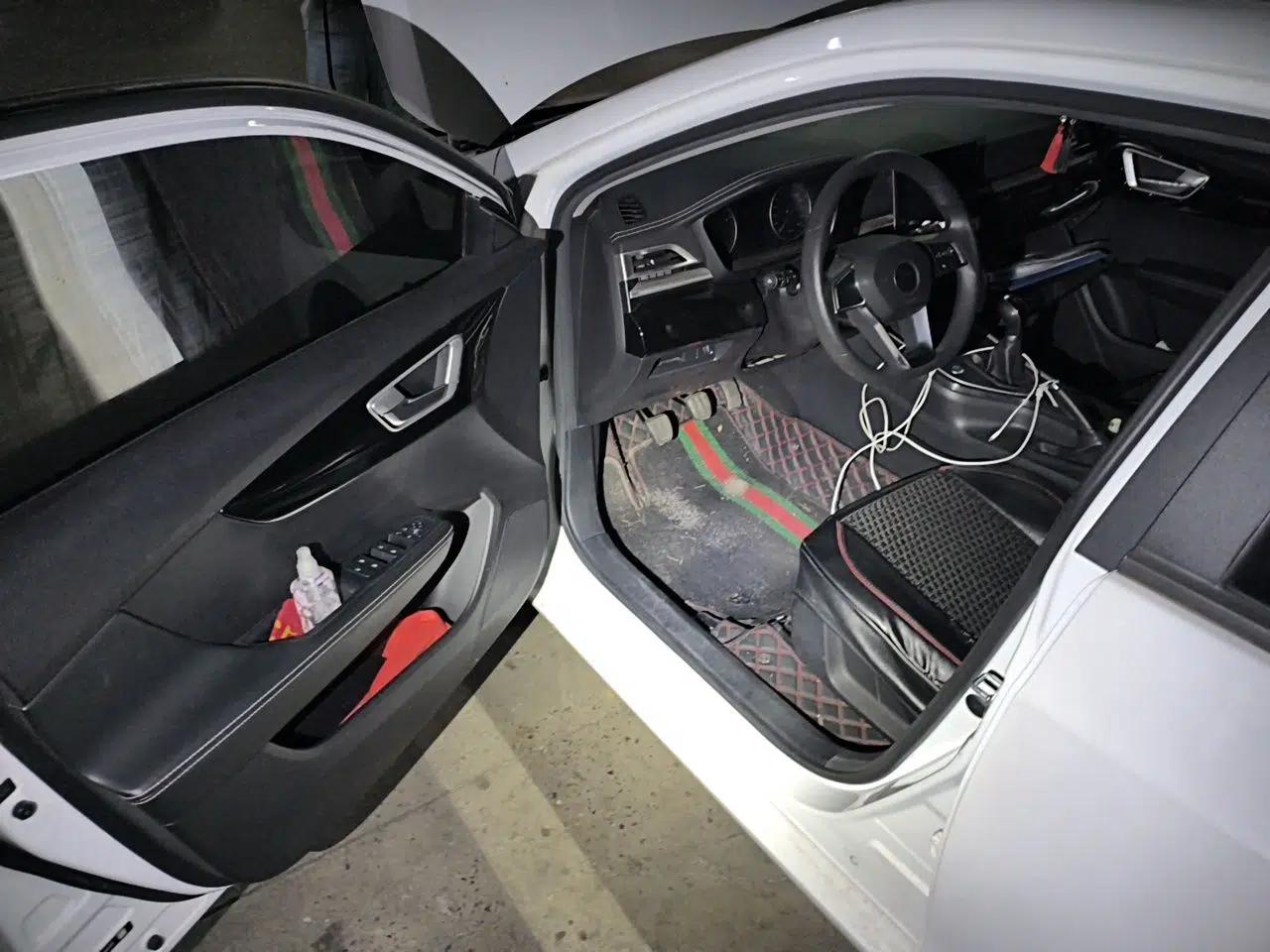 BYD Qin 2019 1.5L Manual Luxury Version — миниатюра 17