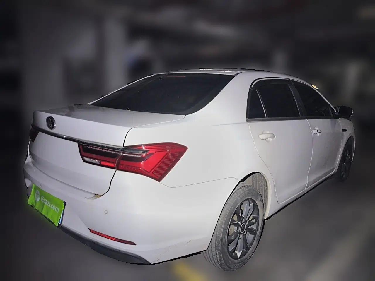 BYD Qin 2019 1.5L Manual Luxury Version — миниатюра 6