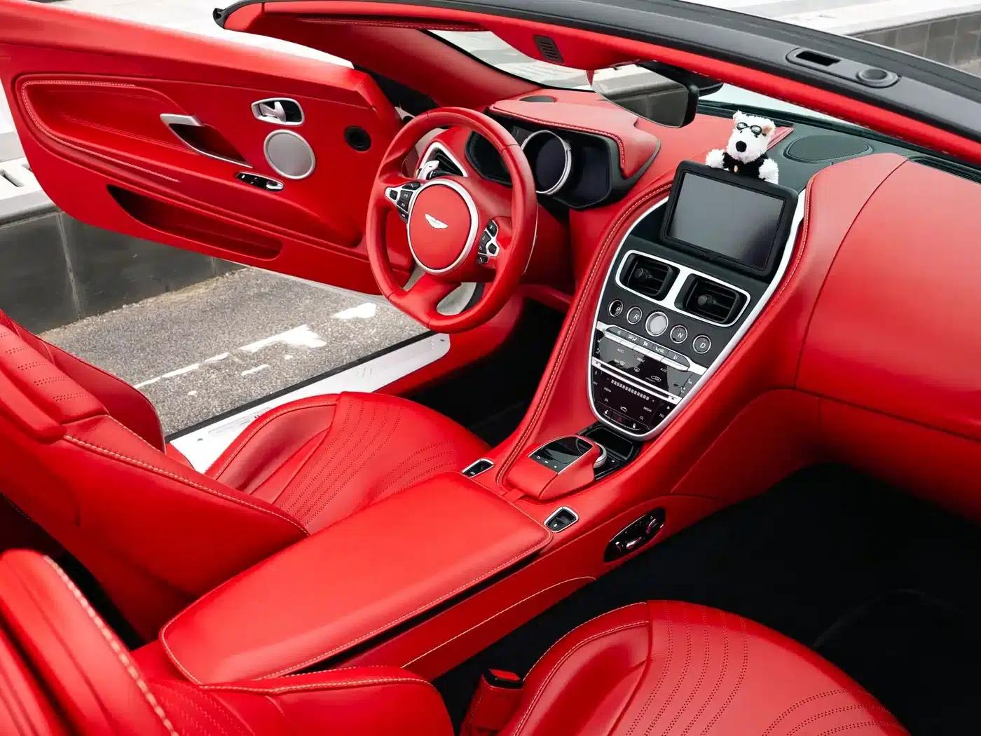 Aston Martin DB11 2019 4.0T V8 Volante — миниатюра 20
