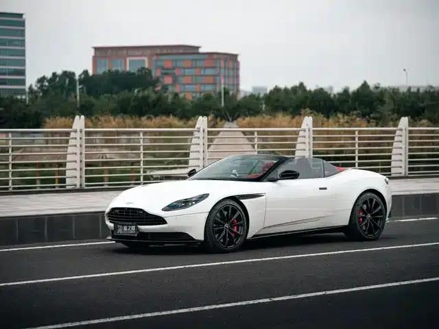 Aston Martin DB11 2019 4.0T V8 Volante