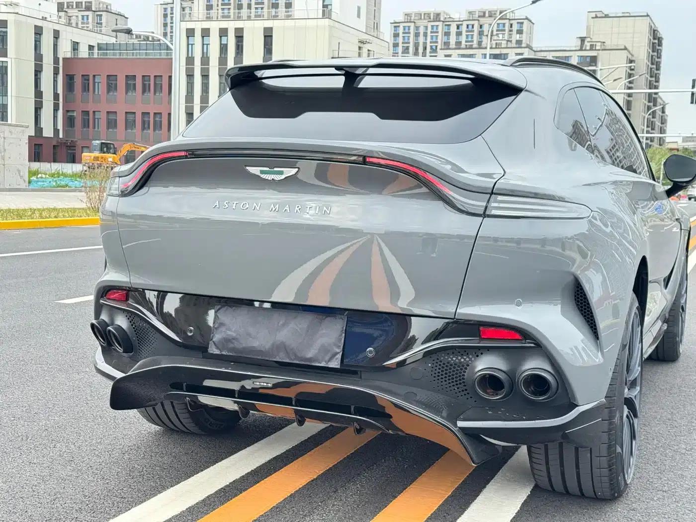 Aston Martin DBX 2025 4.0T V8 707 — миниатюра 5