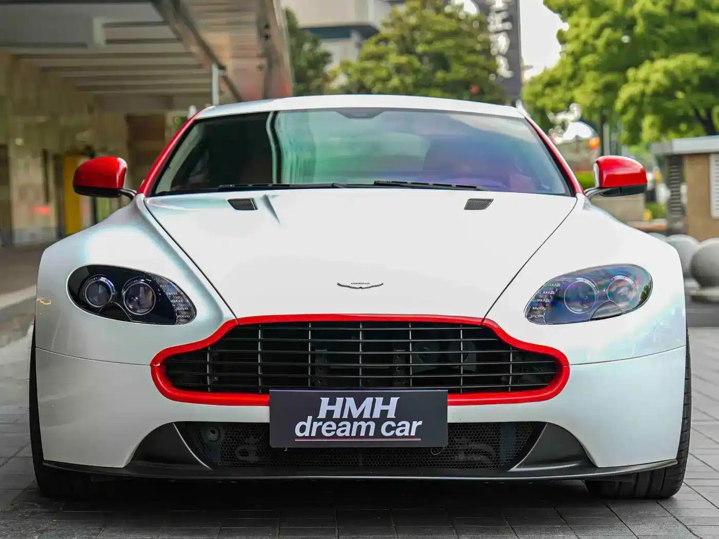 2015 V8 Vantage 4.7L Coupe — миниатюра 2