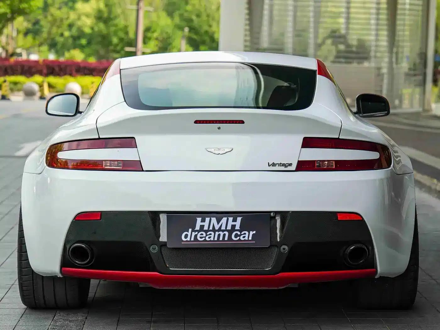 2015 V8 Vantage 4.7L Coupe — миниатюра 9