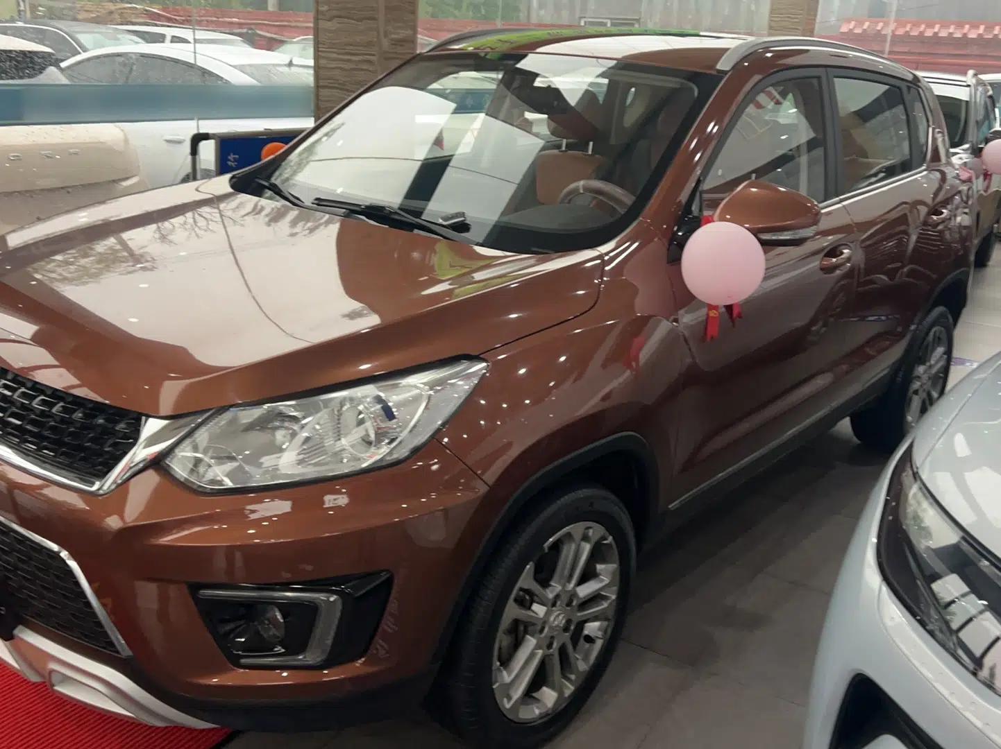 BAIC Senova X35 2016 1.5L Automatic Luxury Edition — миниатюра 3