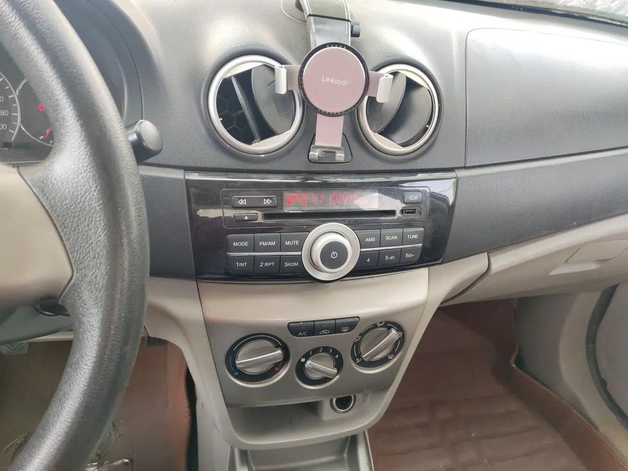 CHANGAN Alsvin V3 2012 1.3L Manual Luxury Version China IV Standard — миниатюра 14