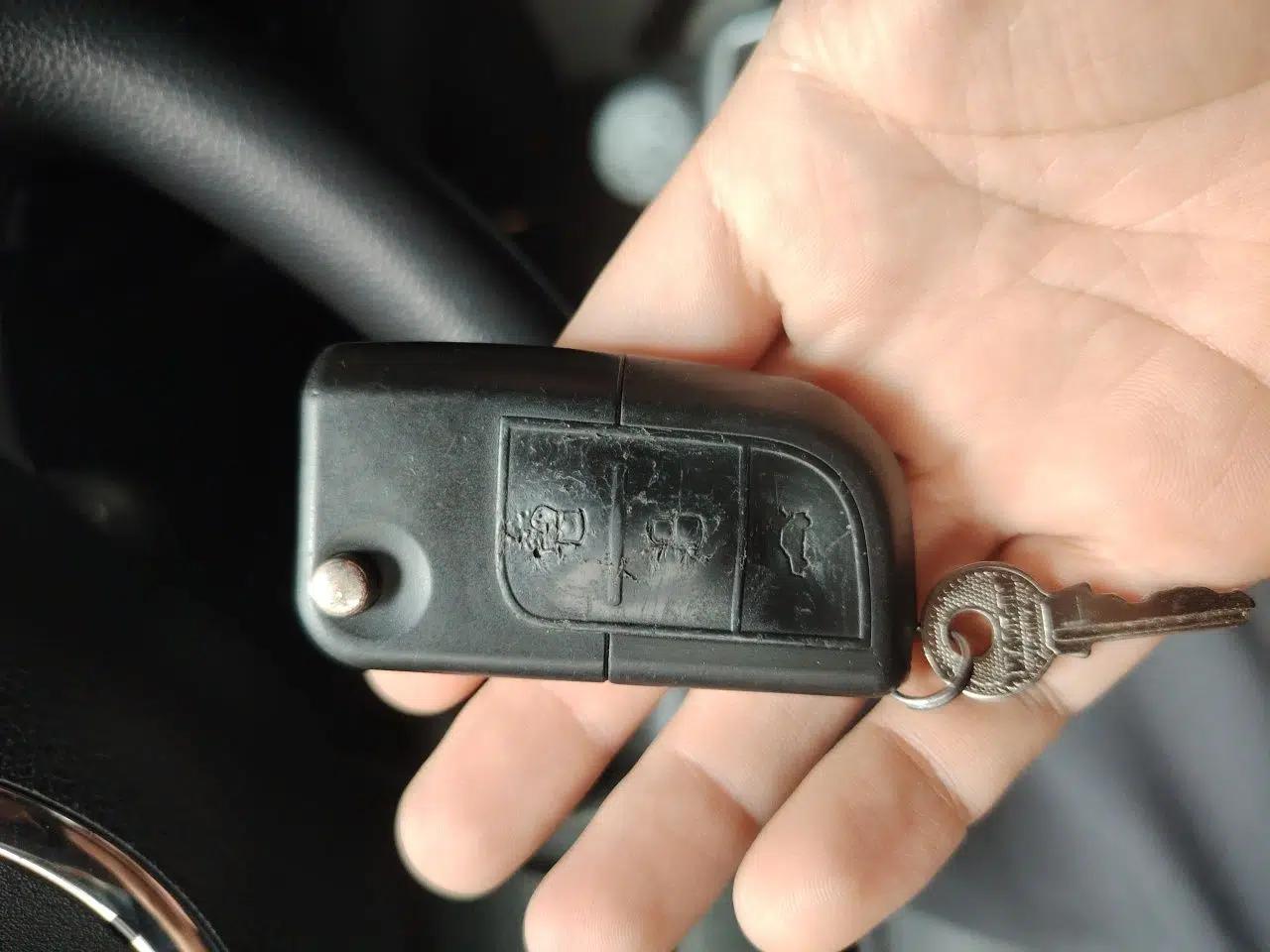 CHANGAN OSHAN Olisway 2013 1.2L Manual Elite Model — миниатюра 9