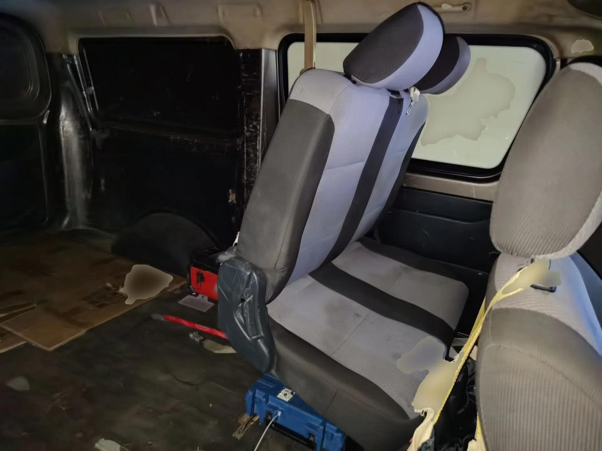 CHANGAN KAICHENG Ruixing M80 2018 1.5L Base Model Van Semi-Blind Window Flat Roof Rear-Hinged Doors 4G15S — миниатюра 18