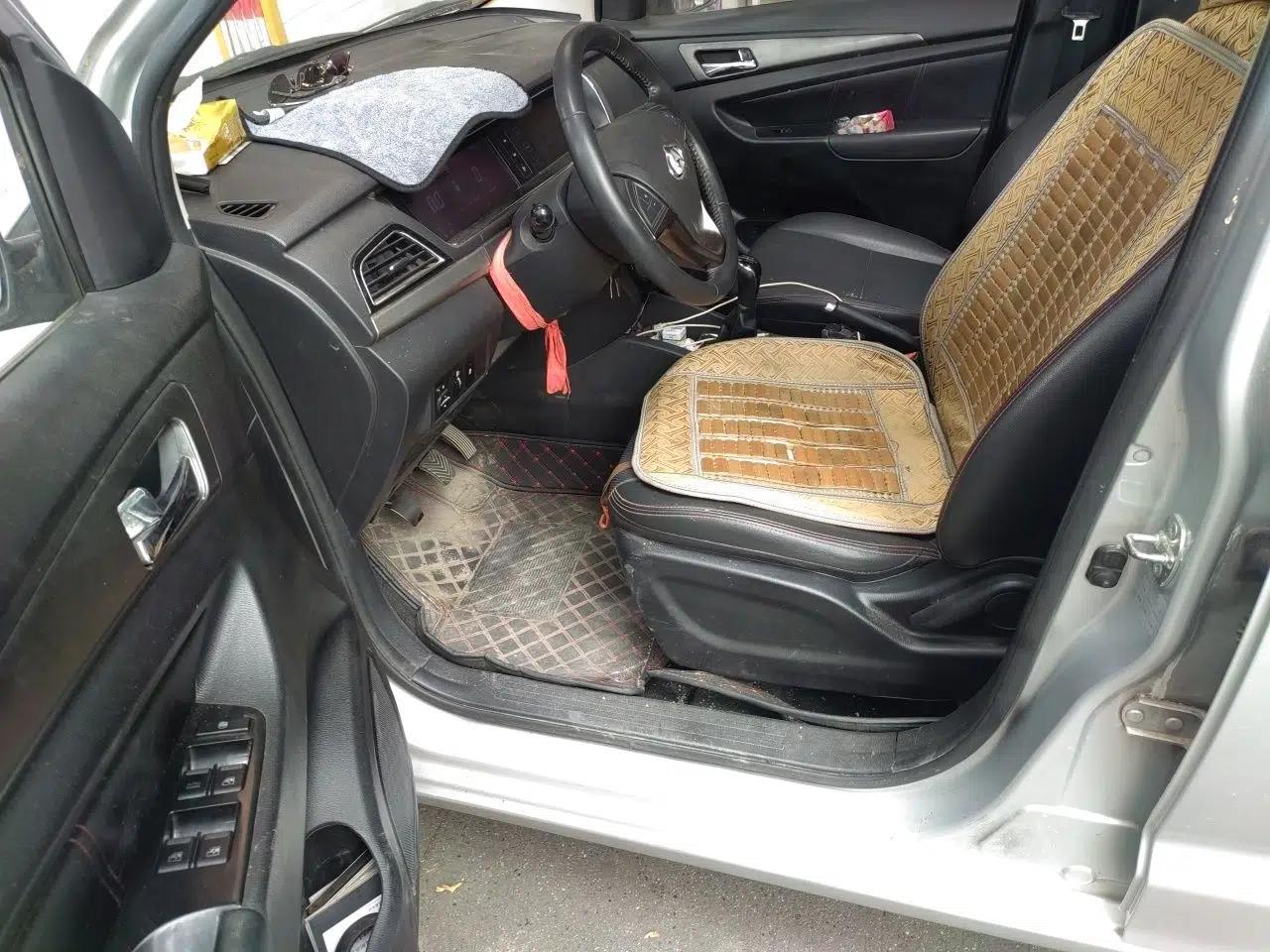 CHANGAN KAICHENG Oushang A600 2016 1.5L Manual Luxury 7-Seater — миниатюра 17