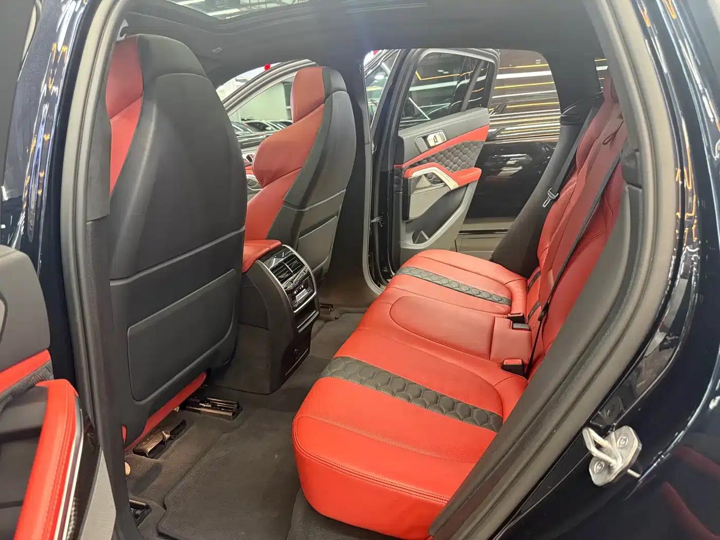 2022 BMW X6 M — миниатюра 10