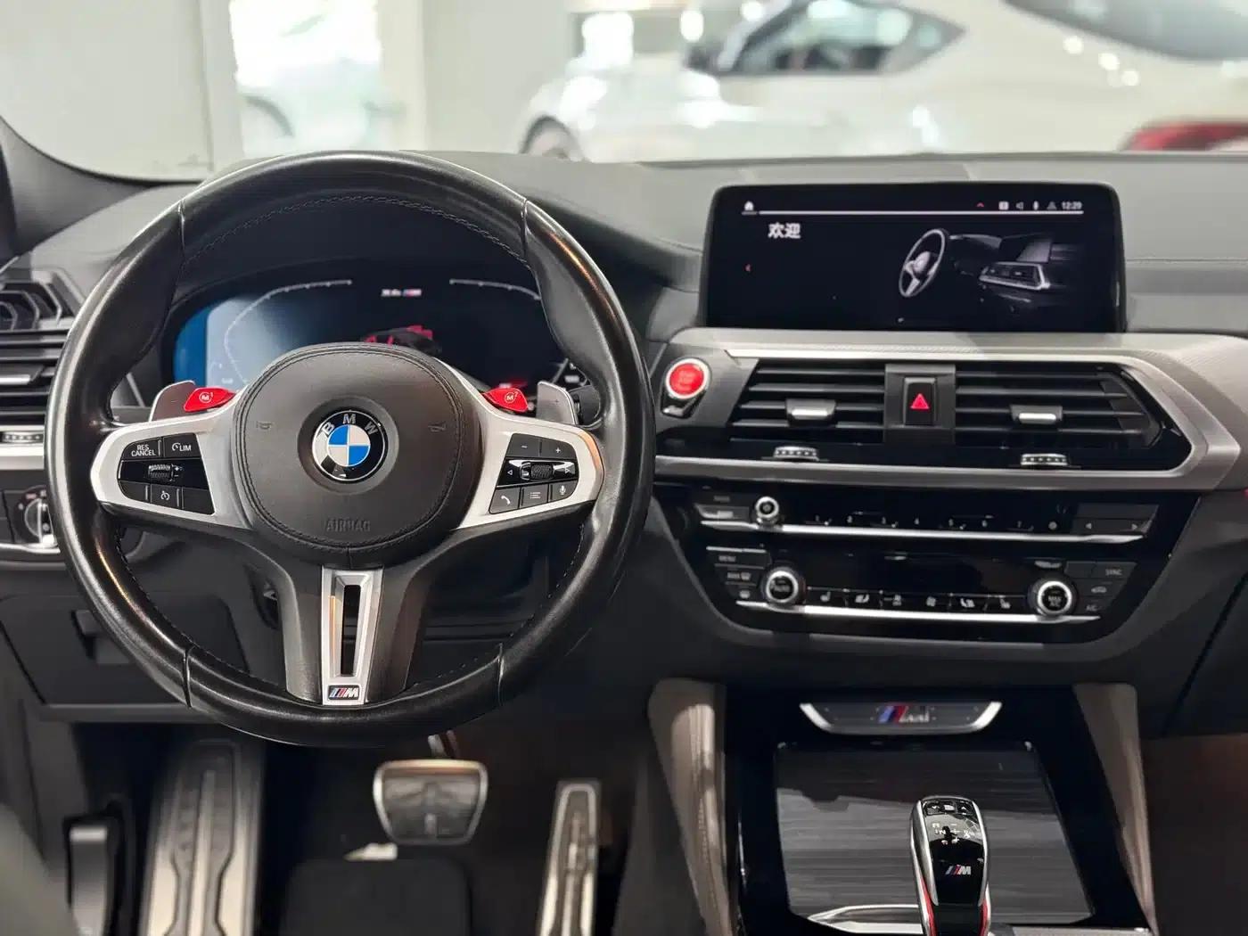 2021 BMW X4 M — миниатюра 16