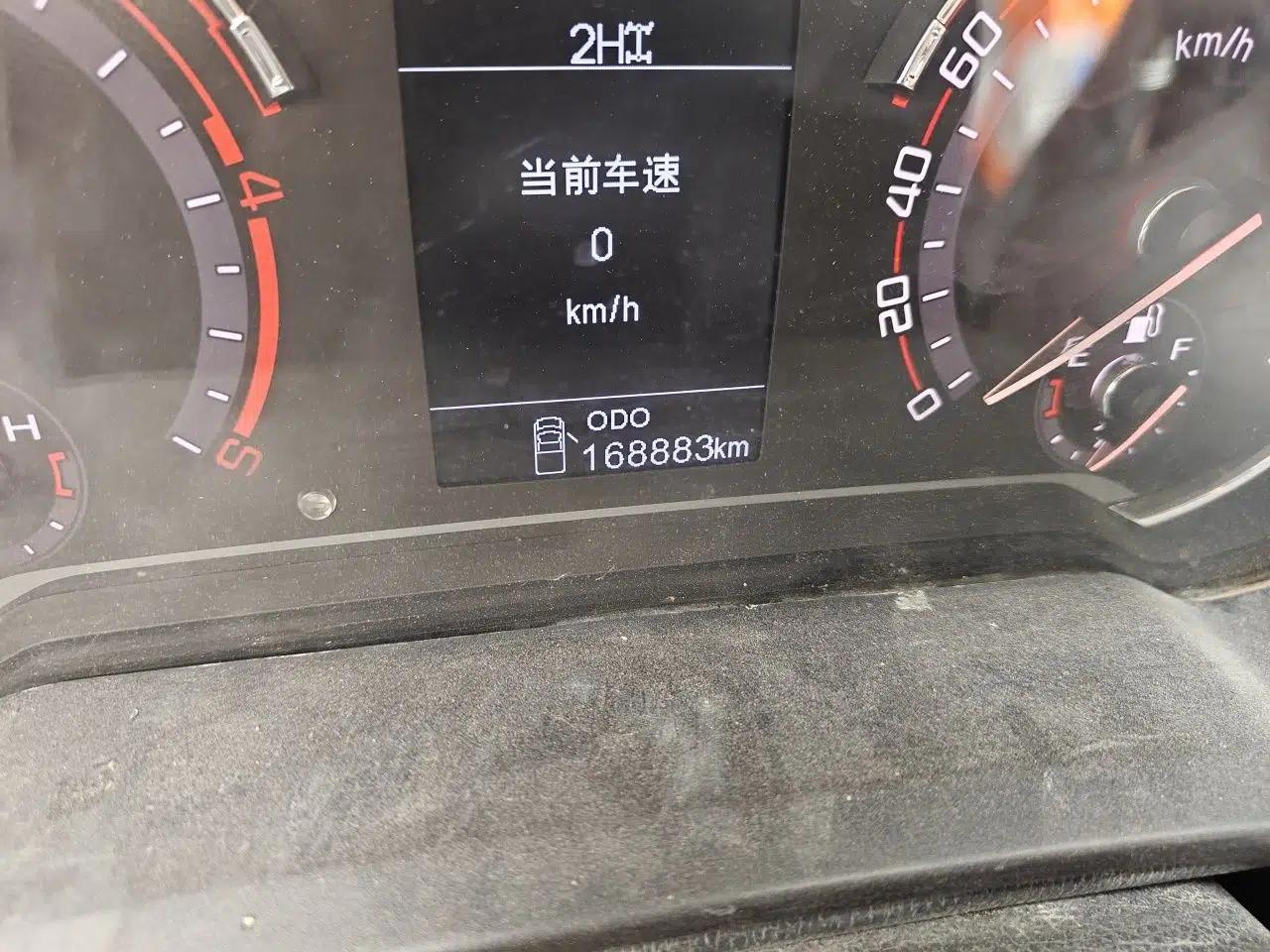 SAIC MAXUS T60 2020 2.0T Diesel Manual 4x4 High-Ride Pioneer Edition Long Wheelbase China VI Standard — миниатюра 13