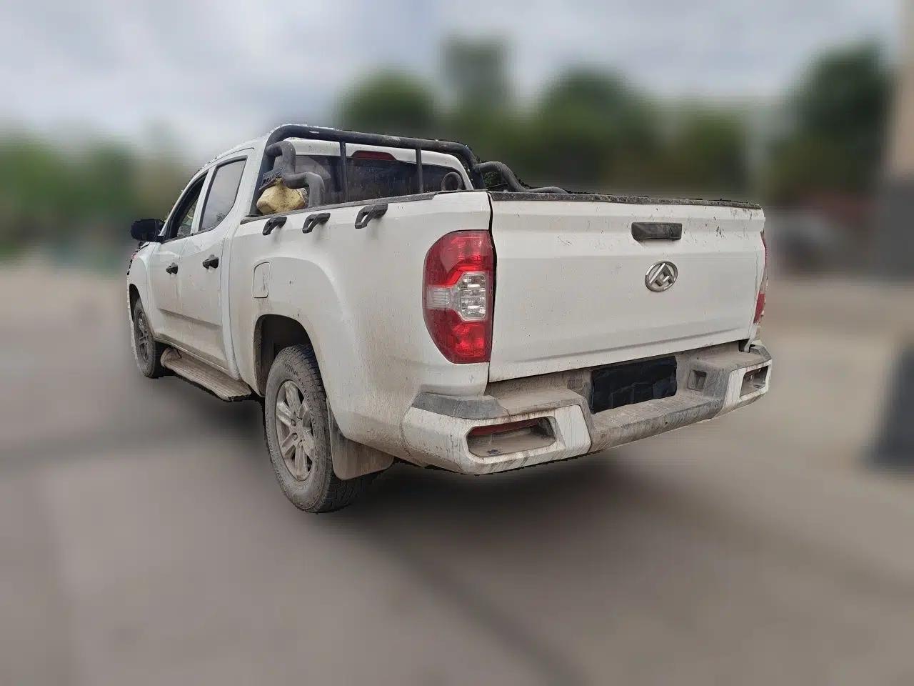 SAIC MAXUS T60 2020 2.0T Diesel Manual 4x4 High-Ride Pioneer Edition Long Wheelbase China VI Standard — миниатюра 4