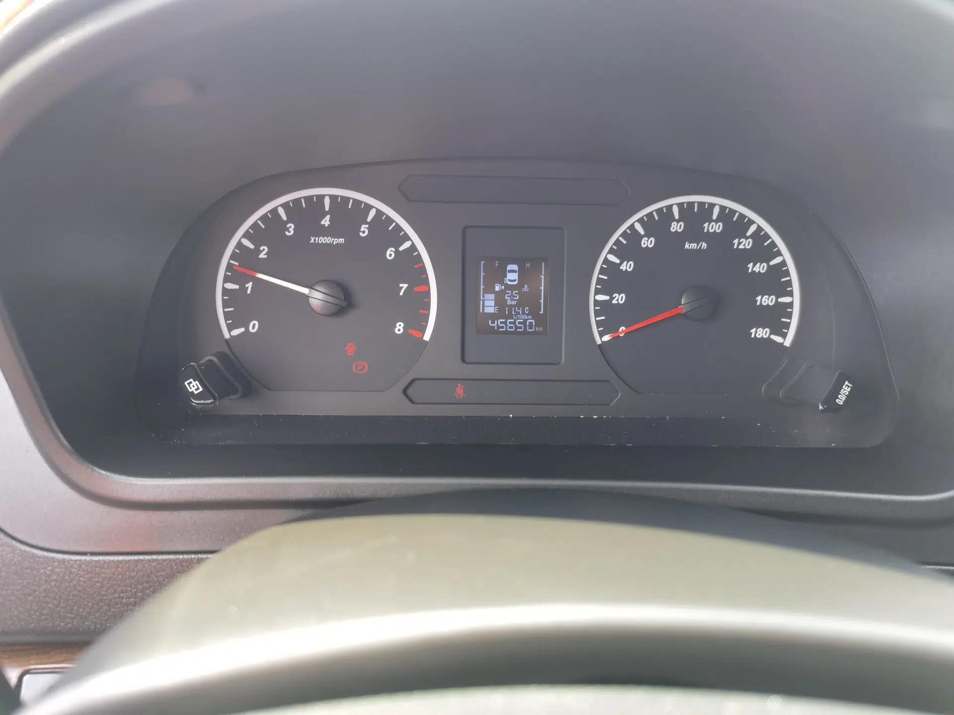 FORTHING Lingzhi PLUS 2021 2.0L Manual Luxury 9-Seater — миниатюра 13