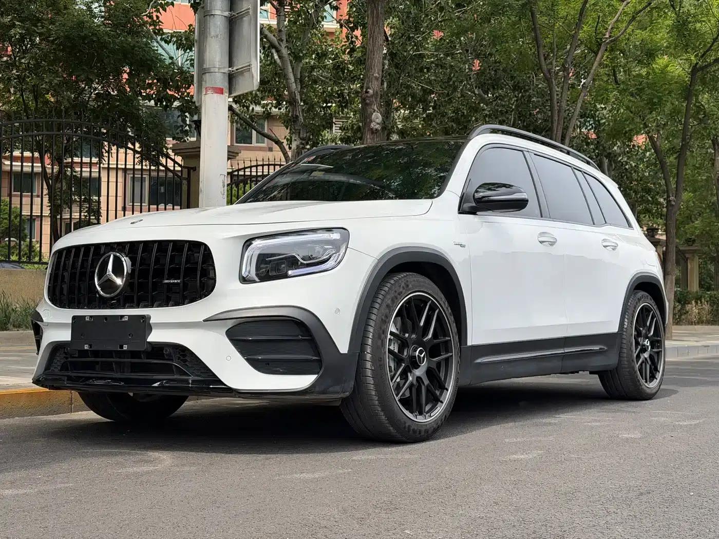 2023 Mercedes-Benz GLB AMG 35 4MATIC — миниатюра 1