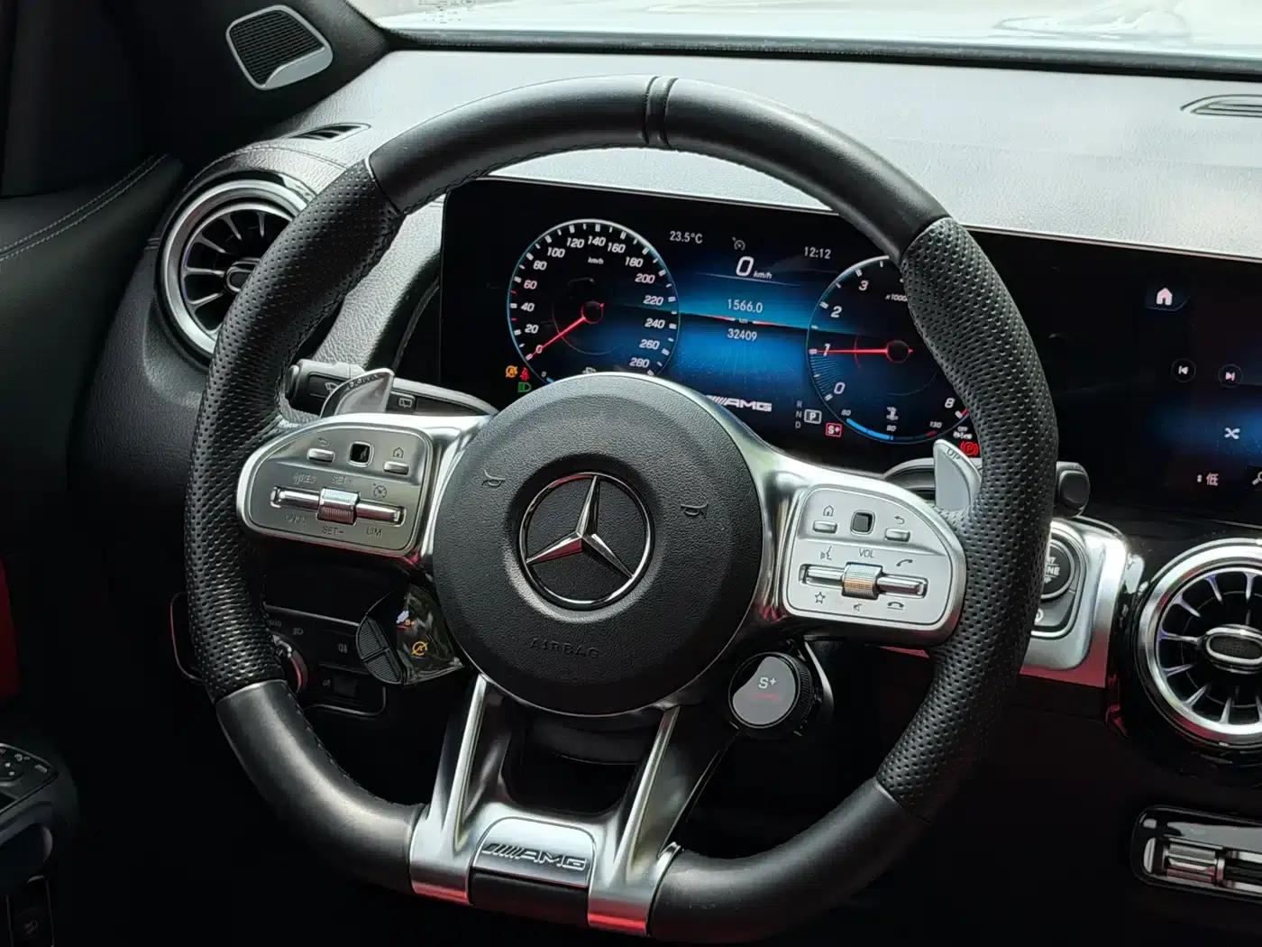 2023 Mercedes-Benz GLB AMG 35 4MATIC — миниатюра 8