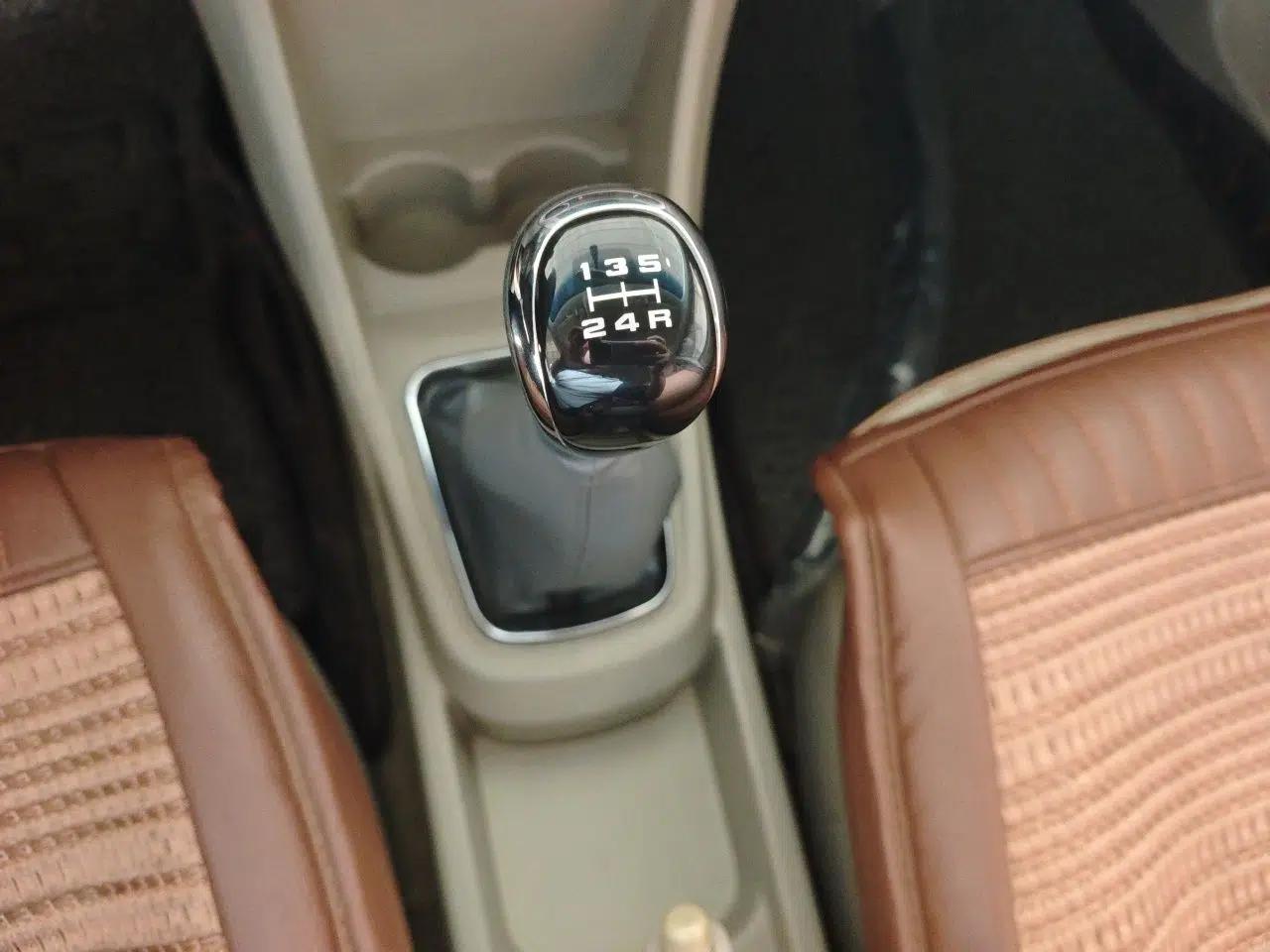 Dongfeng Aeolus A60 2012 1.6L Manual Luxury Model — миниатюра 15