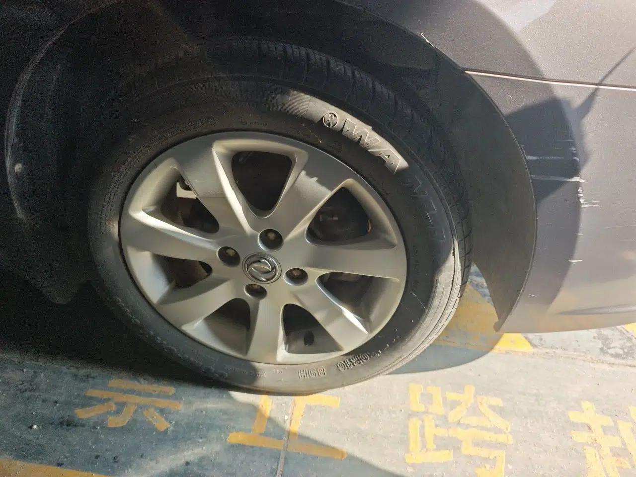 Dongfeng Aeolus A60 2012 1.6L Manual Luxury Model — миниатюра 8