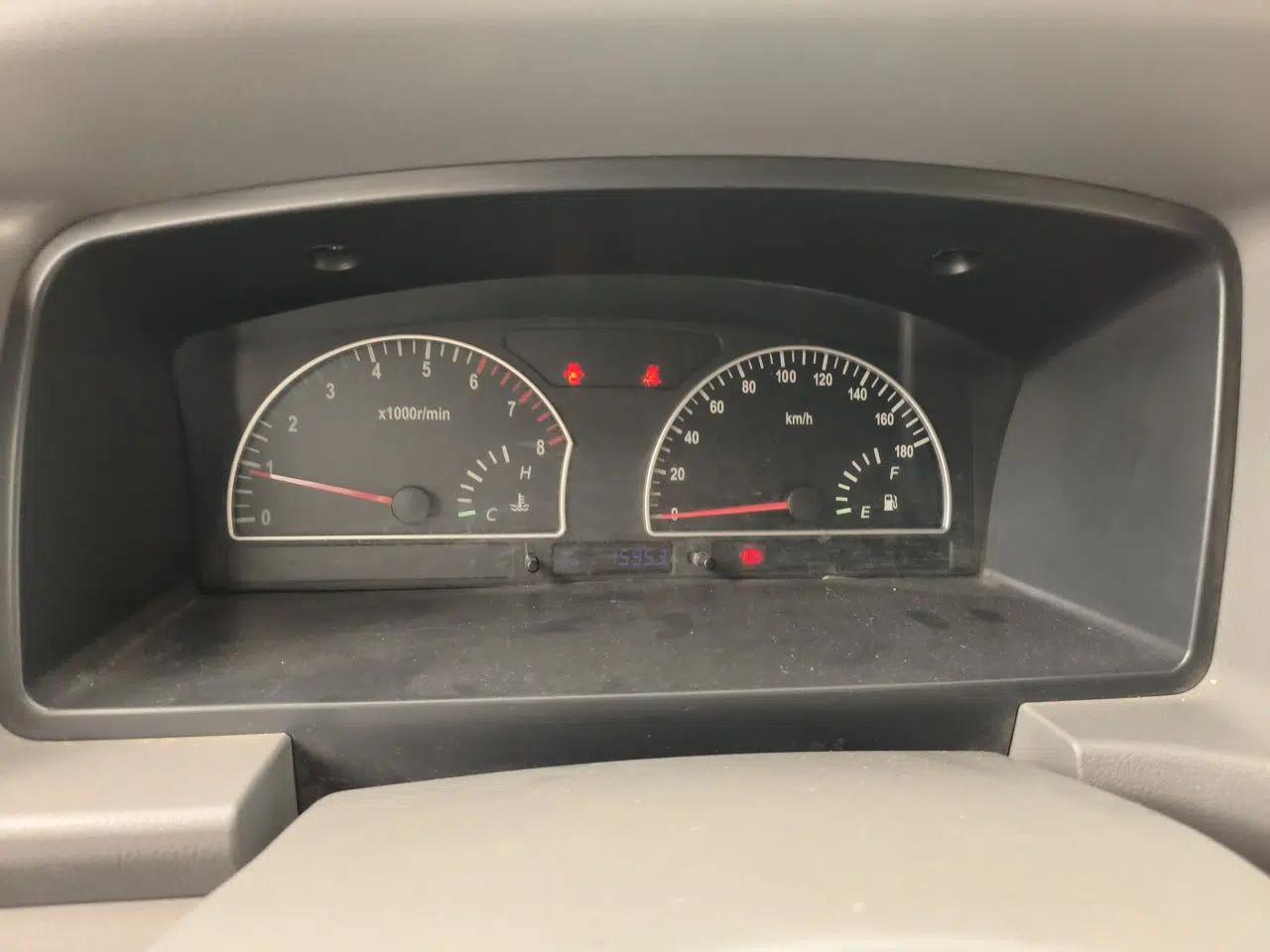 Dongfeng Shuaike 2011 1.6L Manual Comfort 7-Seater — миниатюра 12
