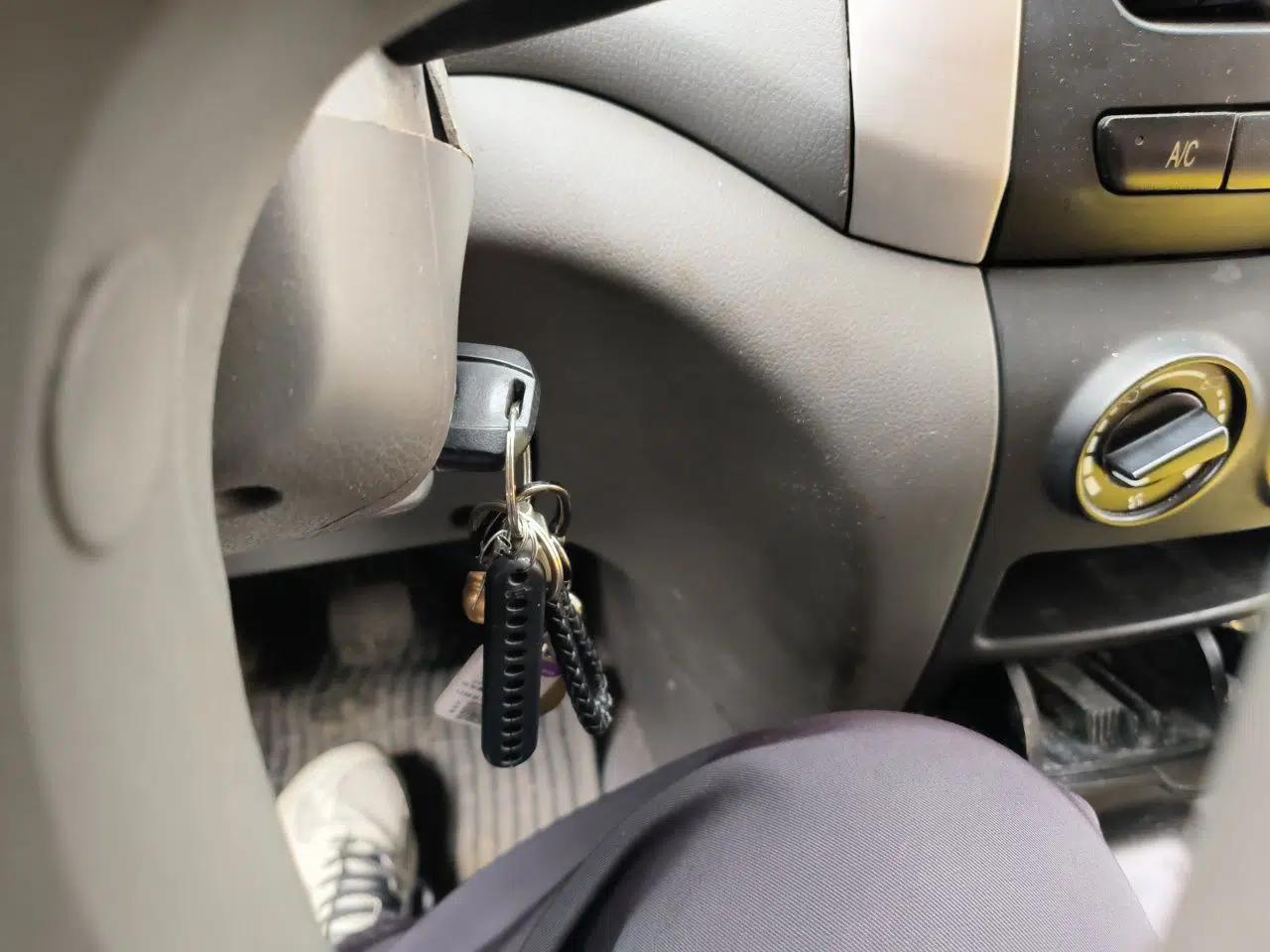 Dongfeng Shuaike 2011 1.6L Manual Comfort 7-Seater — миниатюра 9