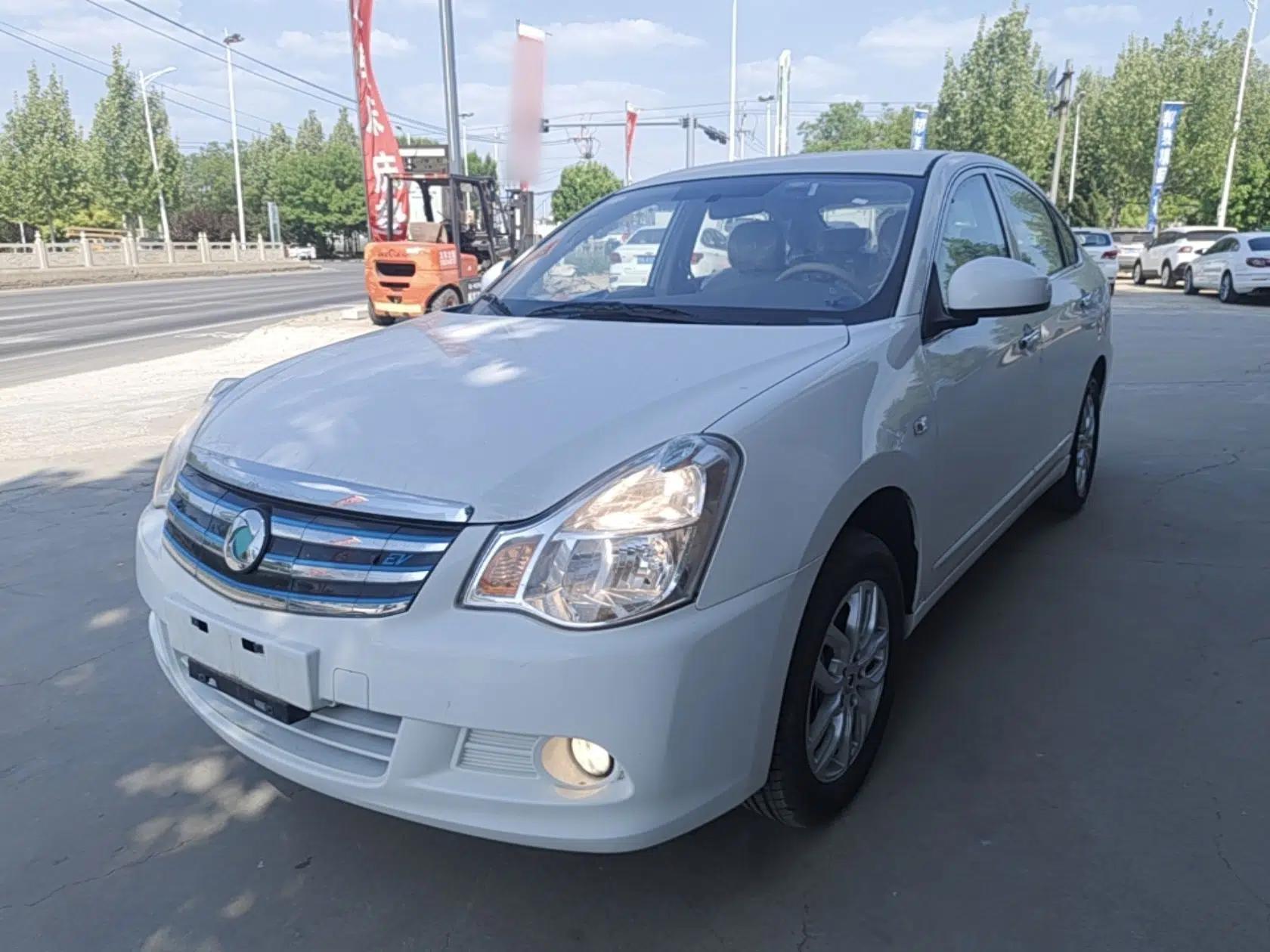 Dongfeng Junfeng E11K 2019 Standard Model — миниатюра 1