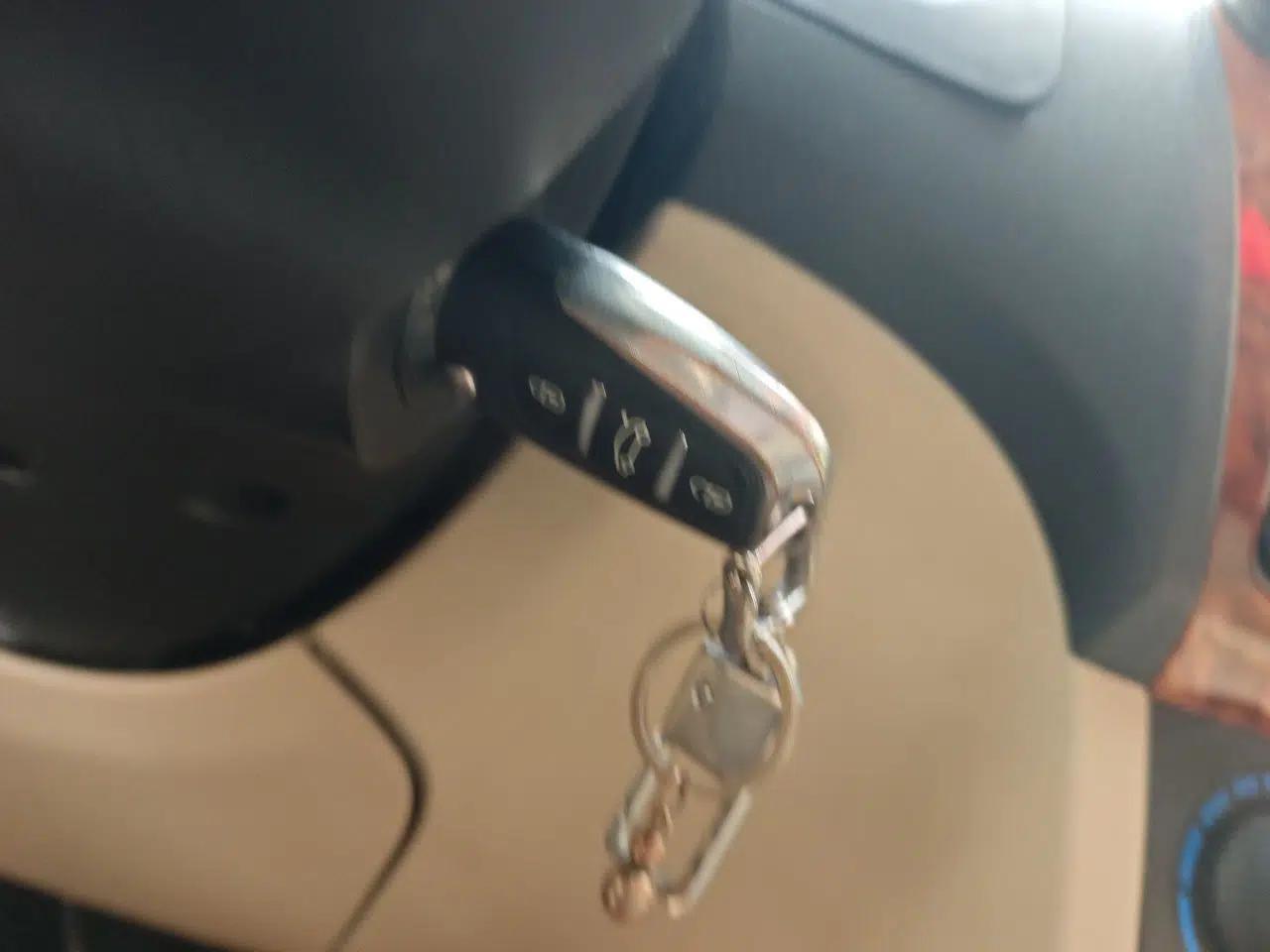 Dongfeng Fengon 330 2014 1.5L Manual Utility Version DK15 — миниатюра 9