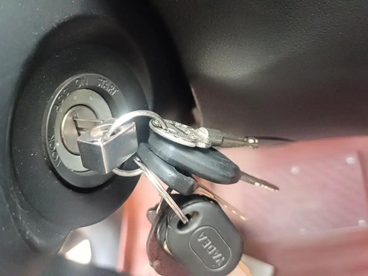 Dongfeng Fengon 330 2014 1.5L Manual Standard Edition DK15-02 — миниатюра 9