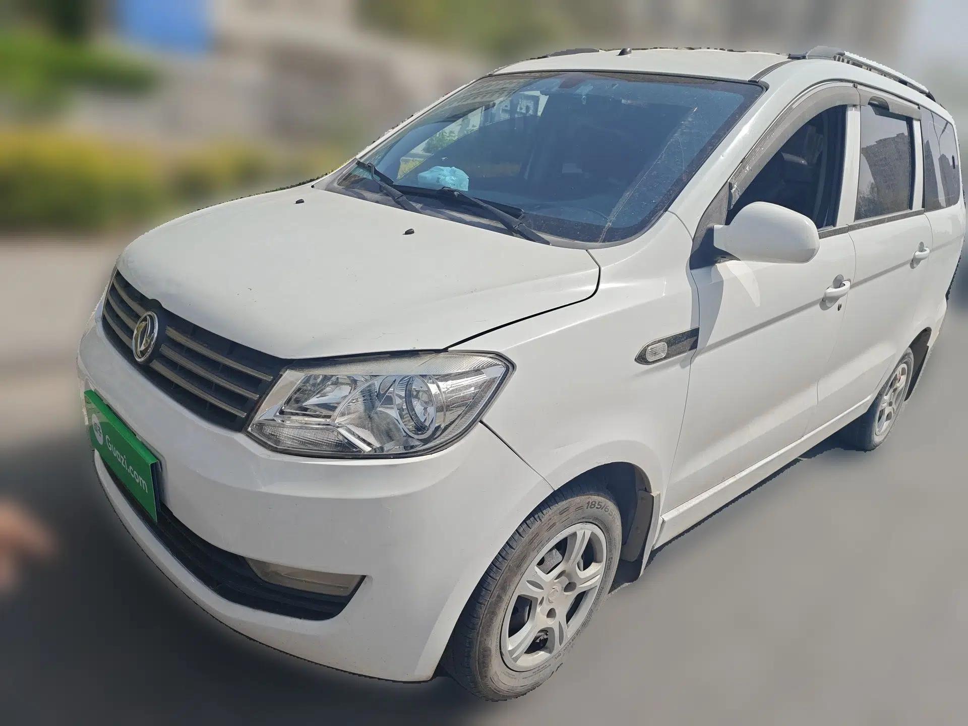 Dongfeng Fengon 330 2014 1.5L Manual Standard Edition DK15-02 — миниатюра 1