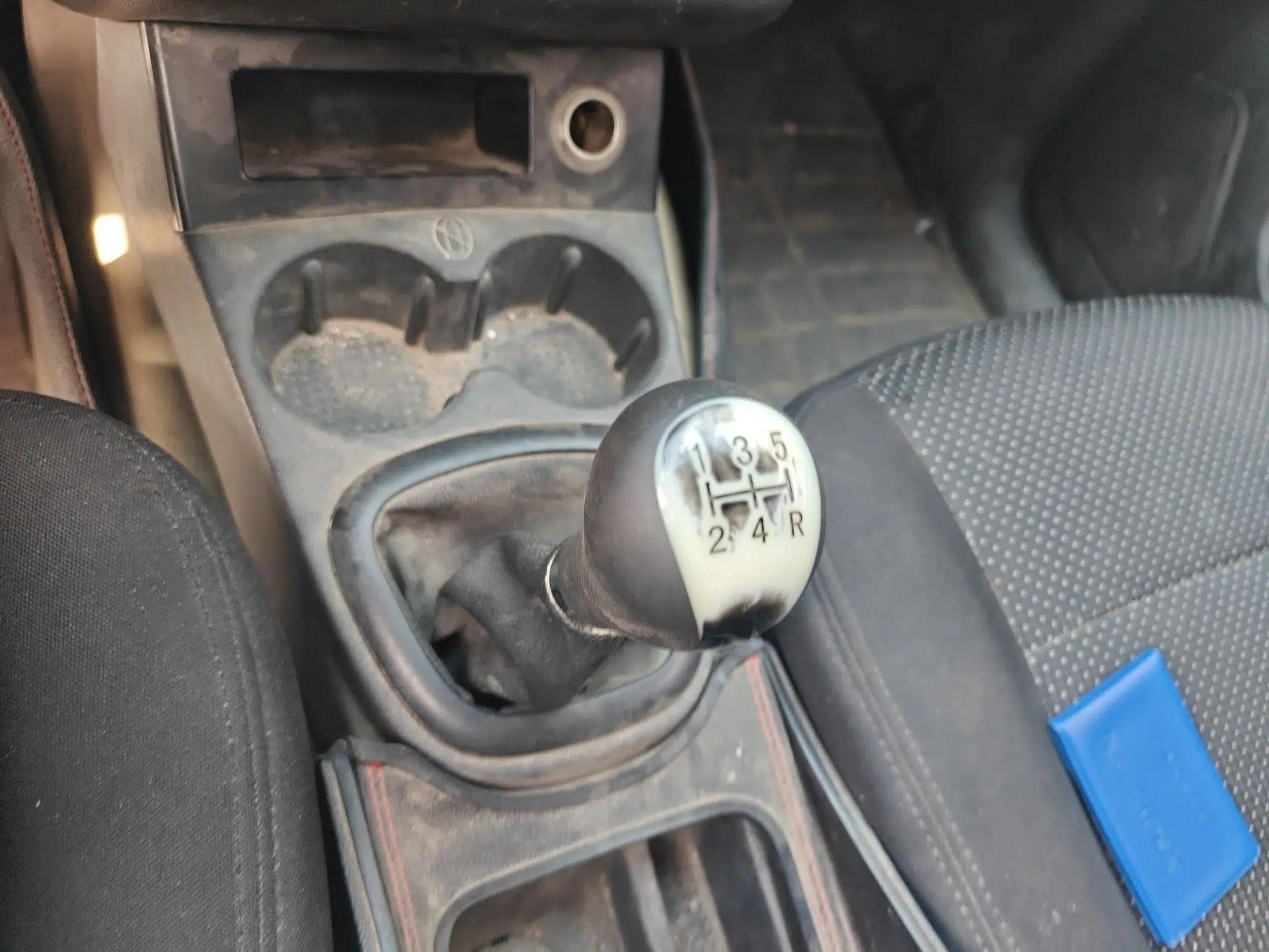 Dongfeng Fengon 330 2014 1.5L Manual Standard Edition DK15-02 — миниатюра 15