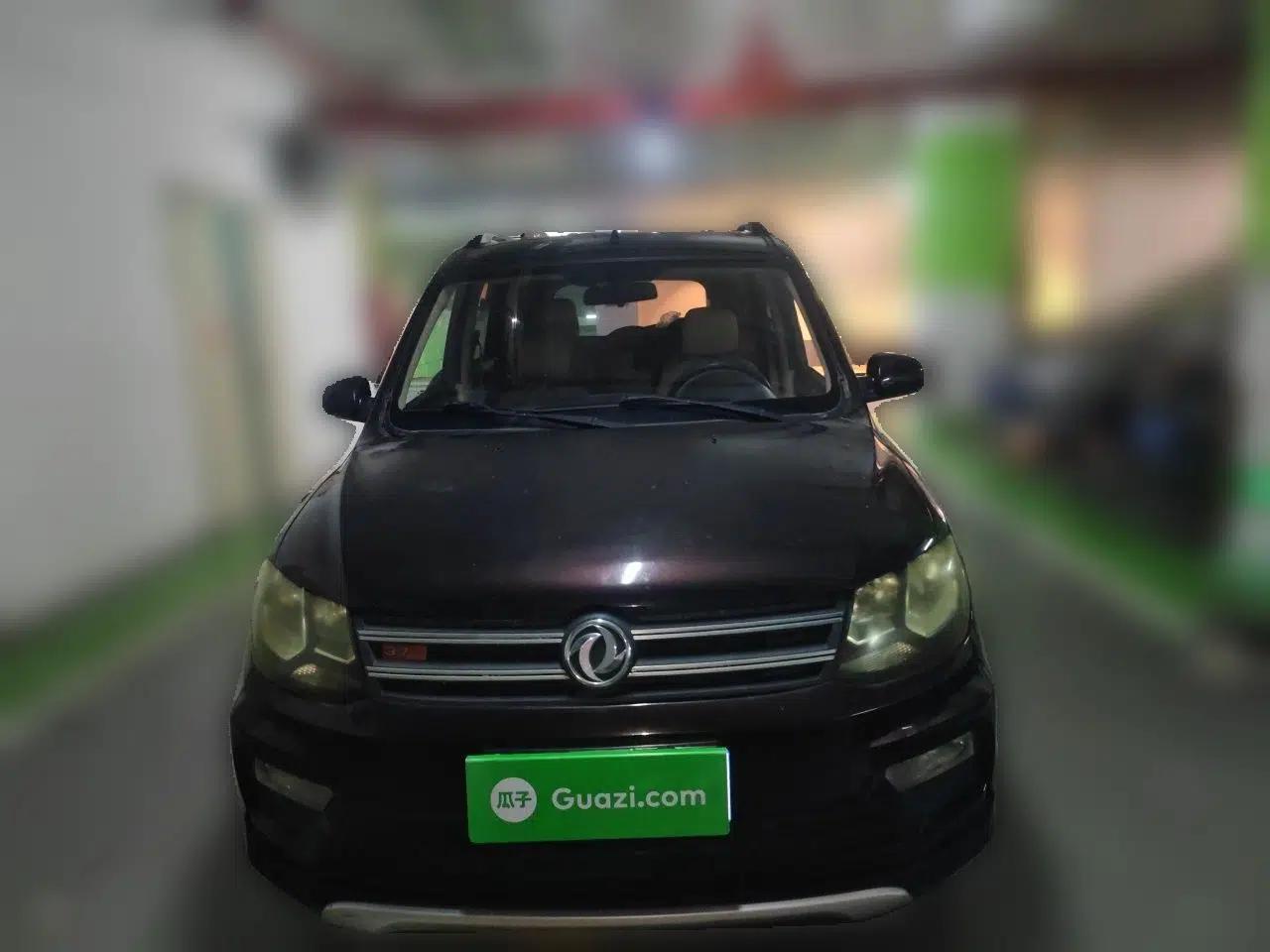 Dongfeng Fengon 370 2016 1.5L Manual Standard Edition SFG15-02 7 Seats — миниатюра 2