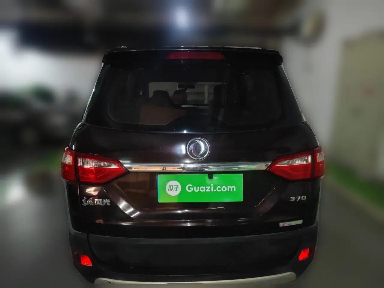 Dongfeng Fengon 370 2016 1.5L Manual Standard Edition SFG15-02 7 Seats — миниатюра 5