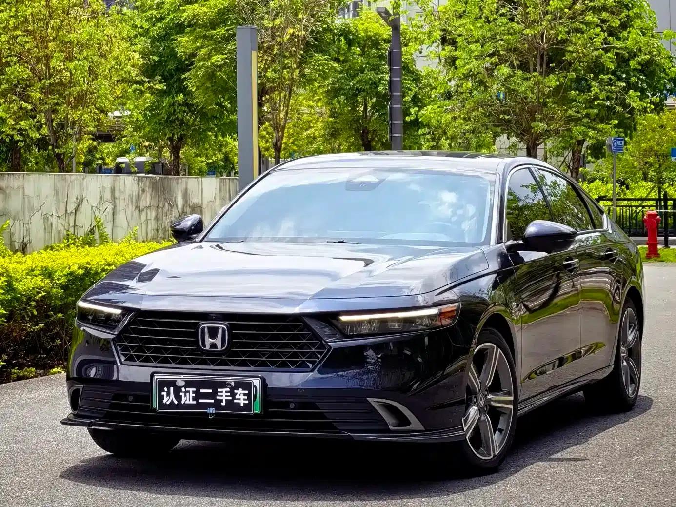Accord PHEV 2025 2.0L e:PHEV Premium Edition — миниатюра 1