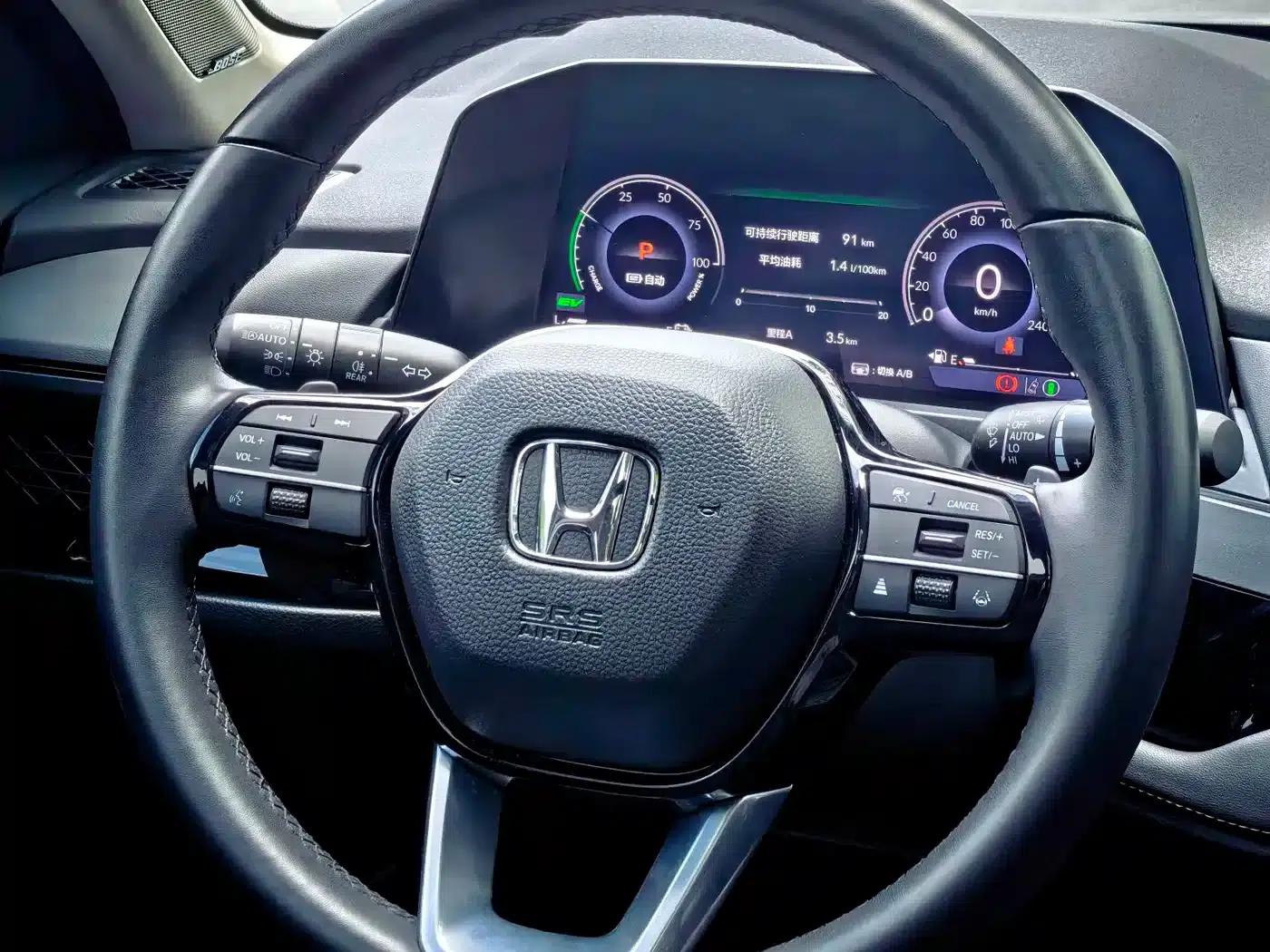 Accord PHEV 2025 2.0L e:PHEV Premium Edition — миниатюра 15