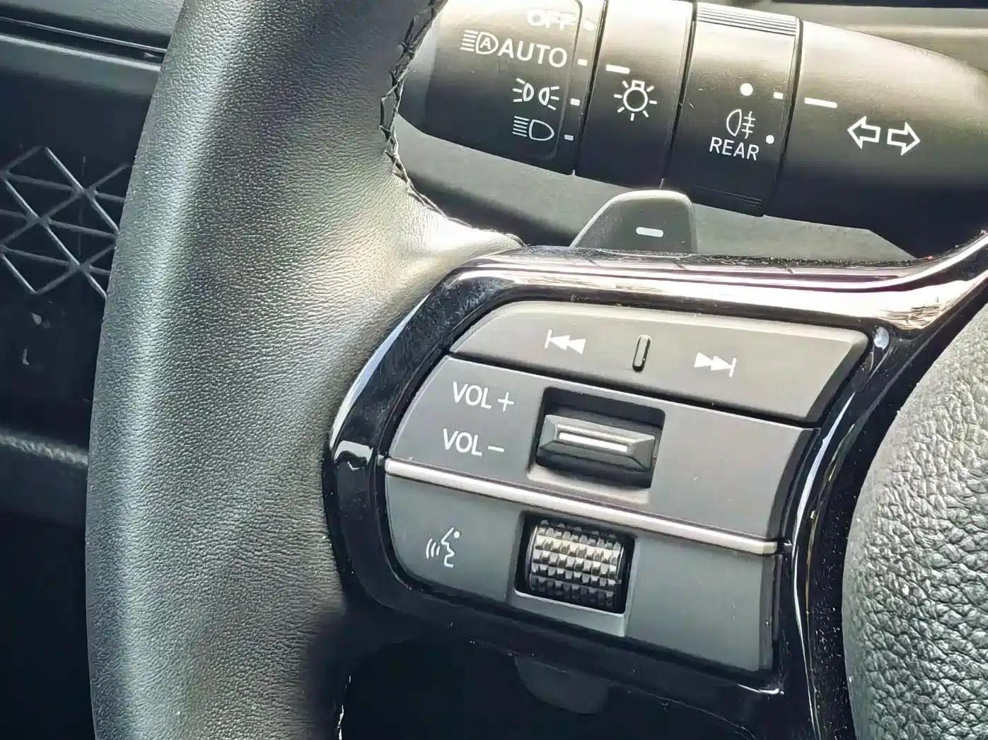 Accord PHEV 2025 2.0L e:PHEV Premium Edition — миниатюра 17