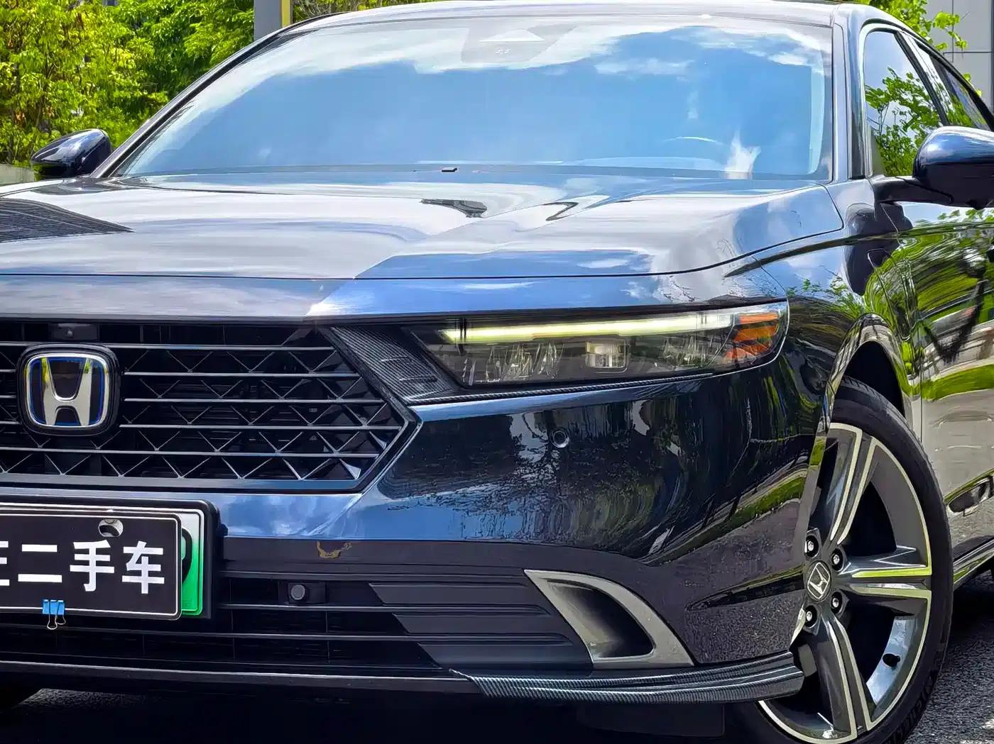 Accord PHEV 2025 2.0L e:PHEV Premium Edition — миниатюра 3