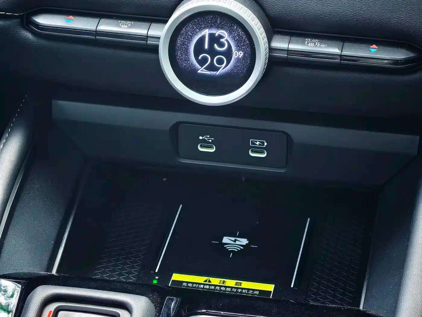 Accord PHEV 2025 2.0L e:PHEV Premium Edition — миниатюра 23