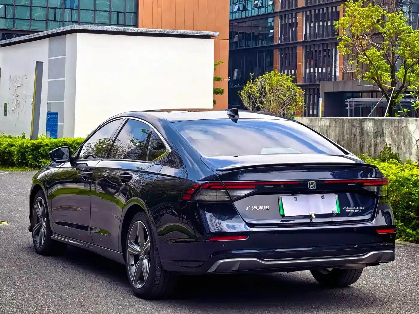 Accord PHEV 2025 2.0L e:PHEV Premium Edition — миниатюра 8