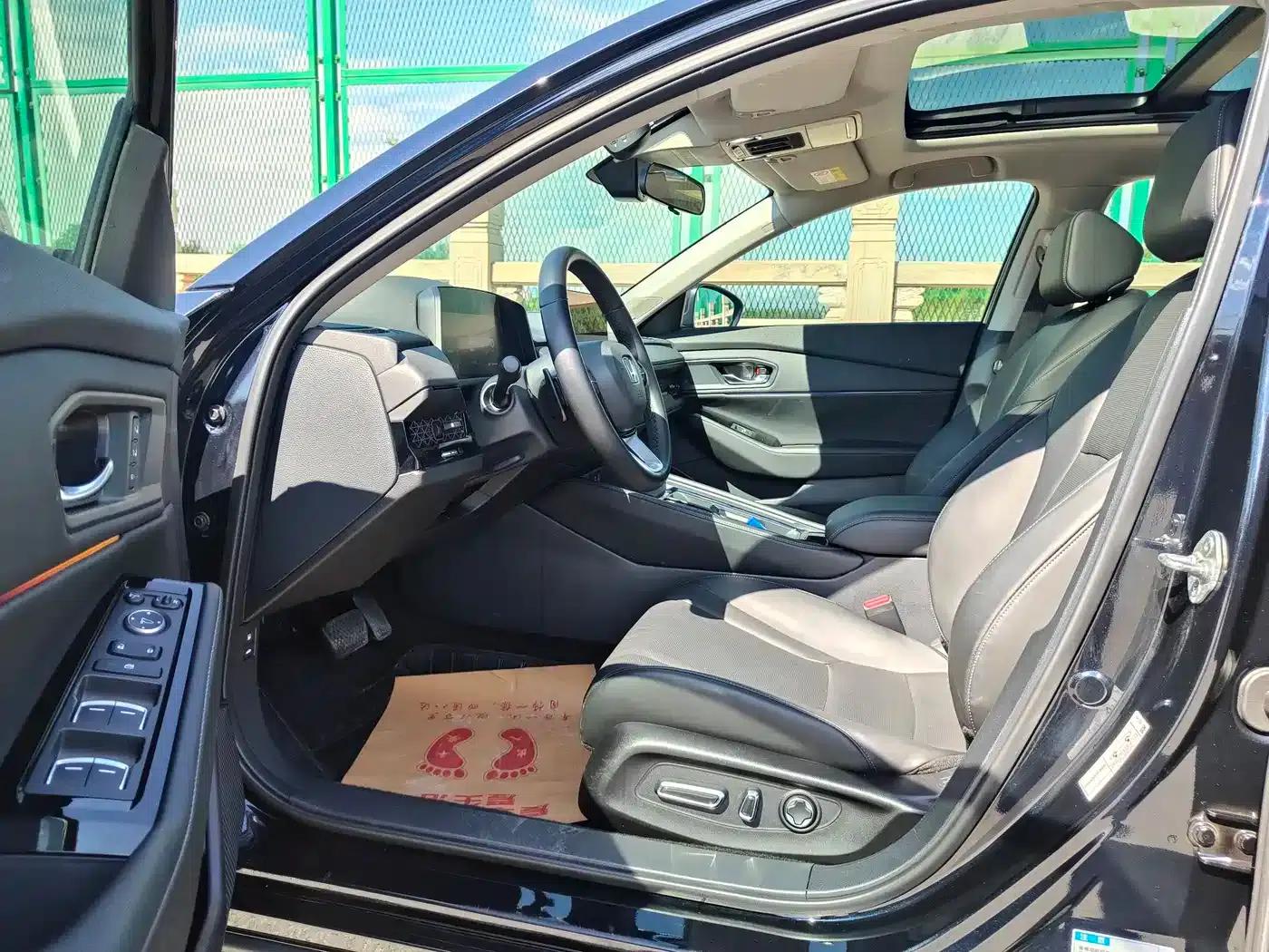 Accord PHEV 2023 2.0L e:PHEV Premium Edition — миниатюра 7