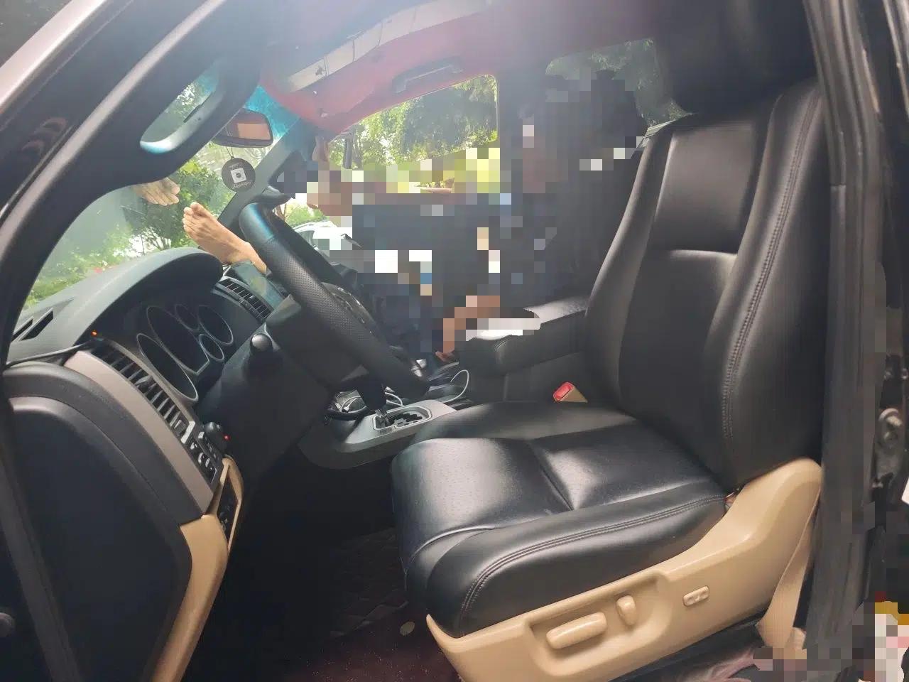 Toyota Tundra 2011 5.7 Standard Edition — миниатюра 16