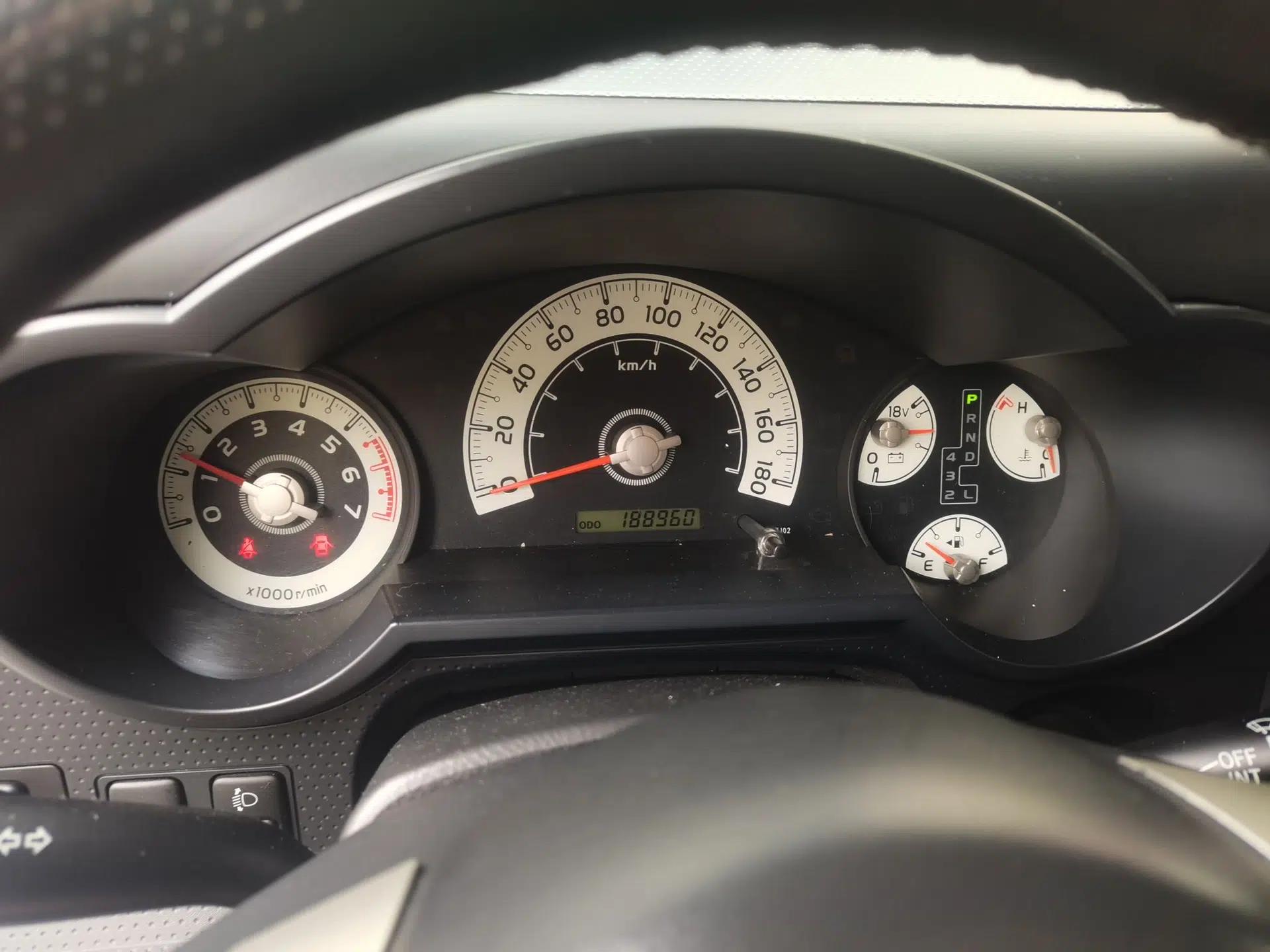 Toyota FJ Cruiser 2010 4.0L — миниатюра 12