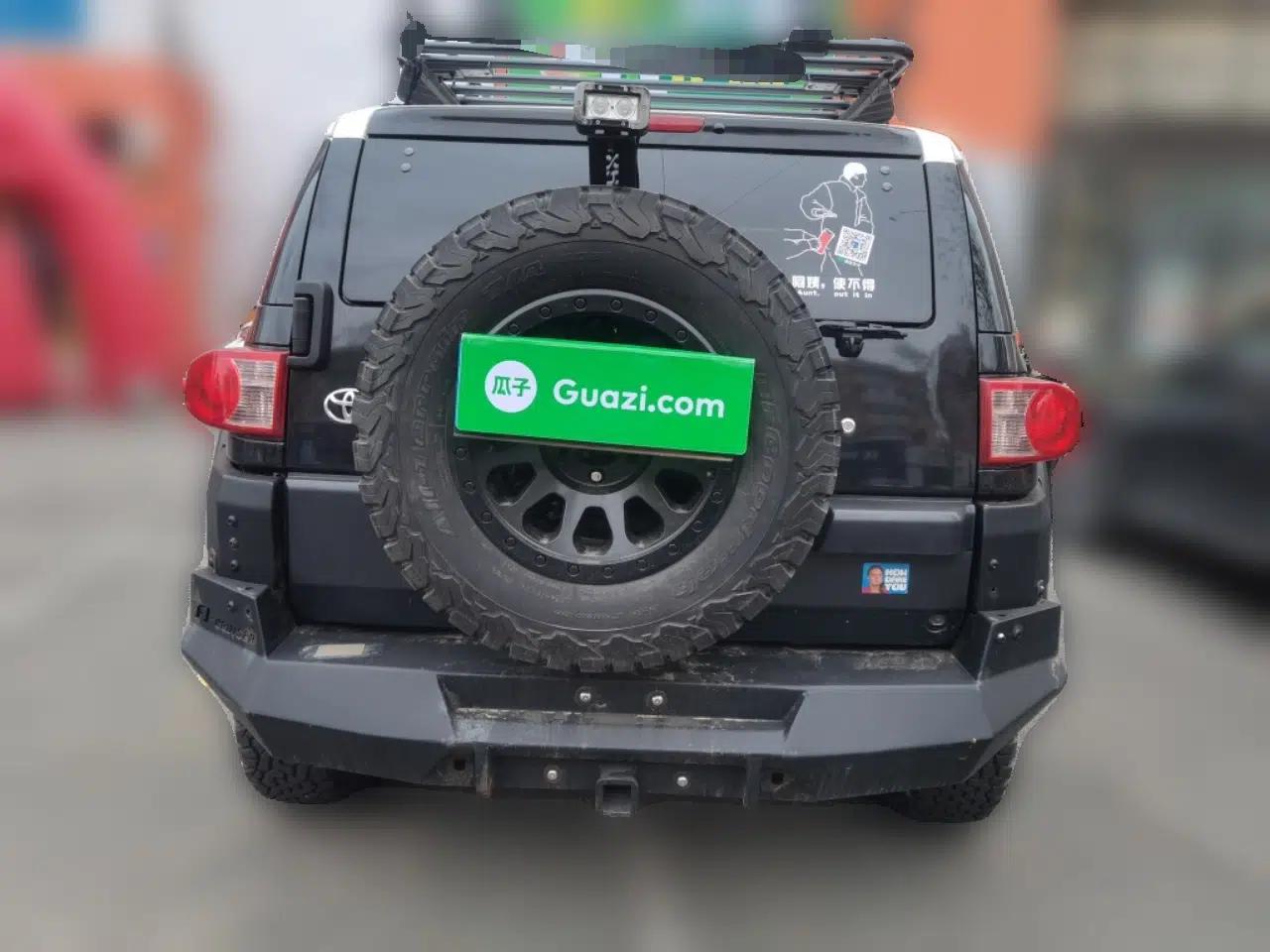 Toyota FJ Cruiser 2010 4.0L — миниатюра 5