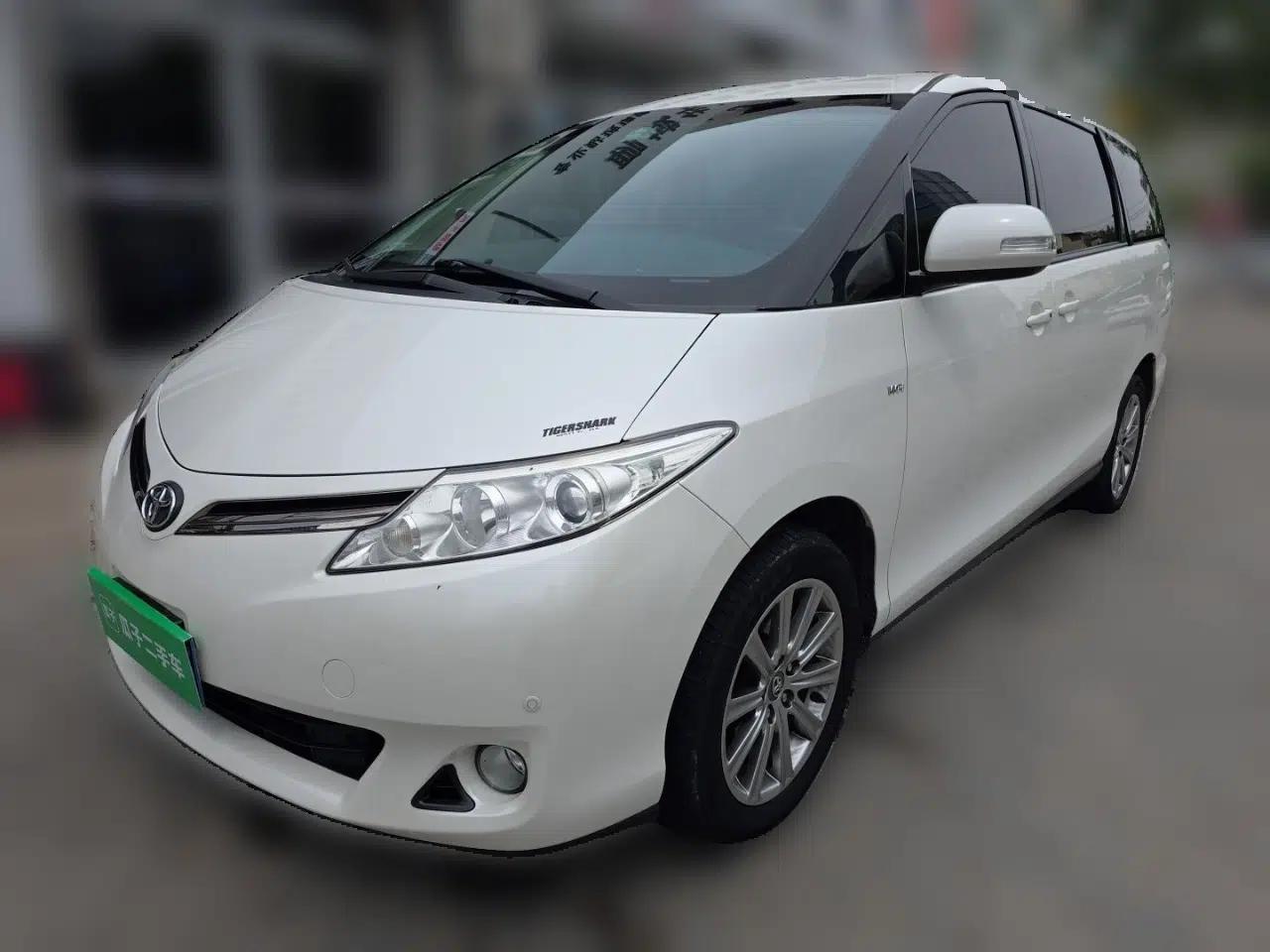 Toyota Previa  — миниатюра 1