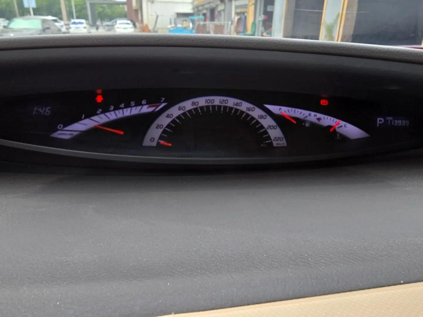 Toyota Previa  — миниатюра 12