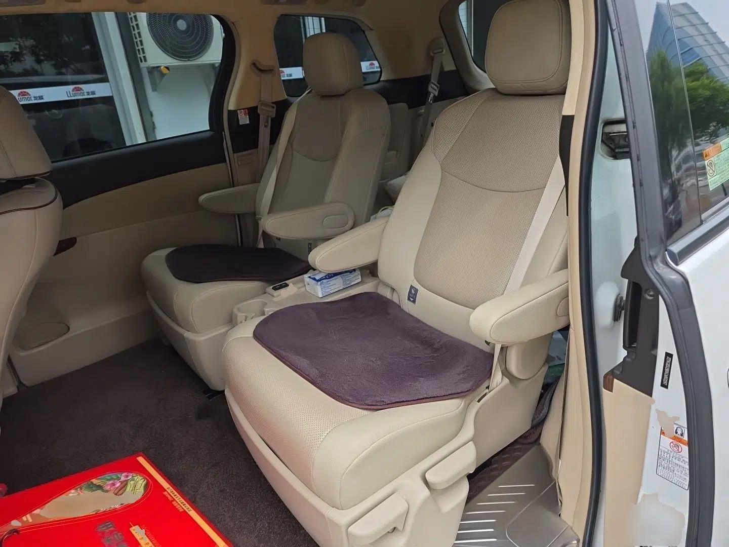 Toyota Previa  — миниатюра 18