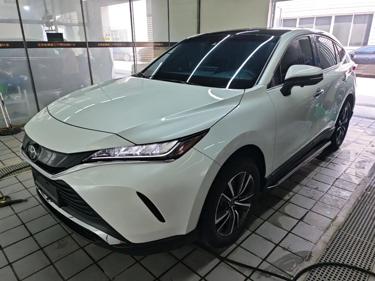 Toyota Harrier 2022 2.0L CVT Two-Wheel Drive Entry Version — миниатюра 1