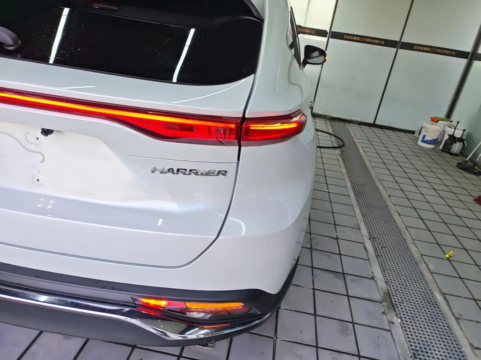 Toyota Harrier 2022 2.0L CVT Two-Wheel Drive Entry Version — миниатюра 7